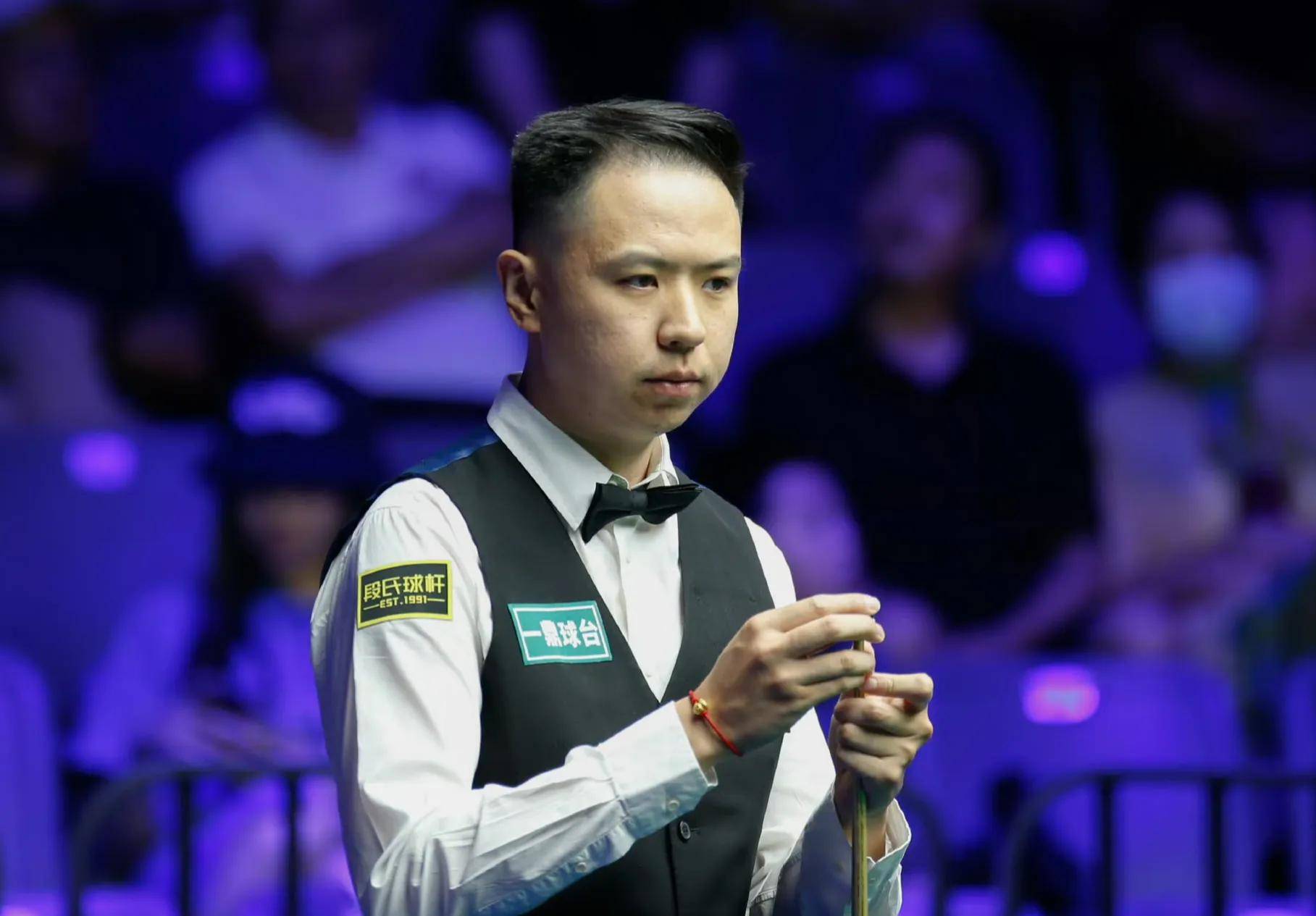 出了令人耳 出了令人耳