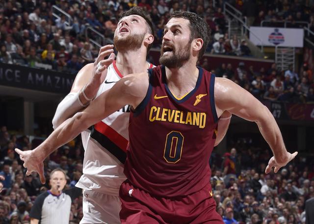 更得益于球 更得益于球