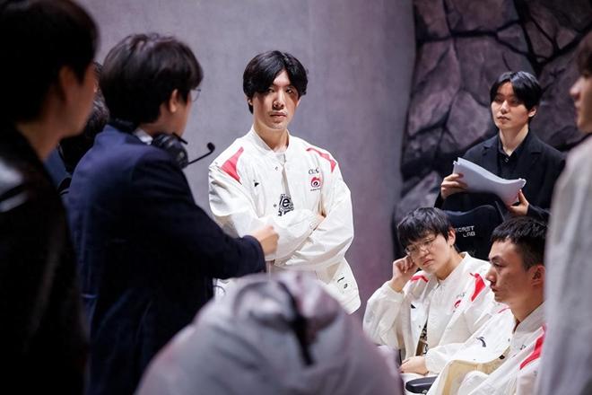 人士指出 人士指出