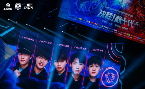 肘腕指连贯 肘腕指连贯